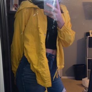 windbreaker-yellow